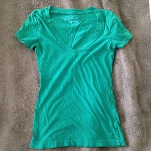 Teal American Eagle V-neck tee