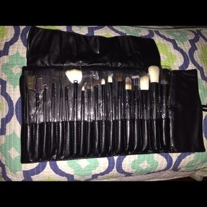 Brand New Morphe Brushes #684 18 Piece brush set