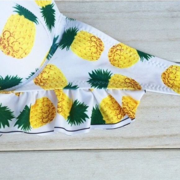 Pineapple bikini - Picture 2 of 4