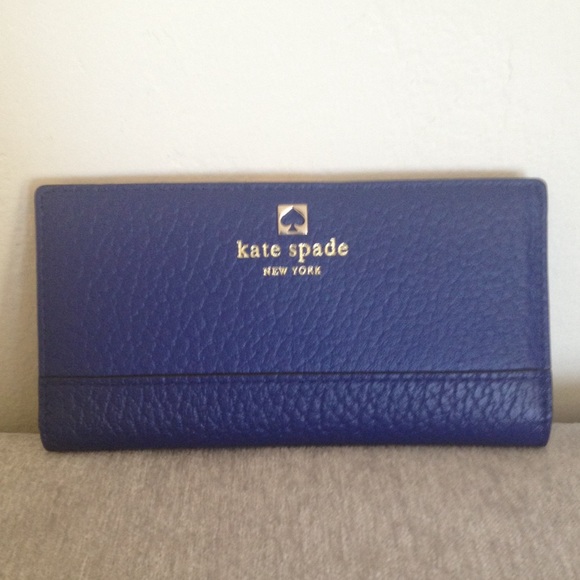 Kate Spade Southport Avenue Stacy blue wallet