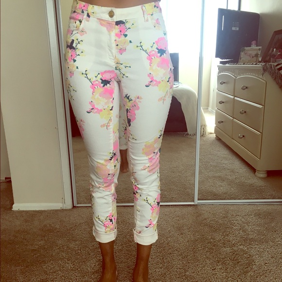 Floral ankle jeans