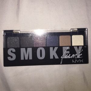 NYX smokey eye palette