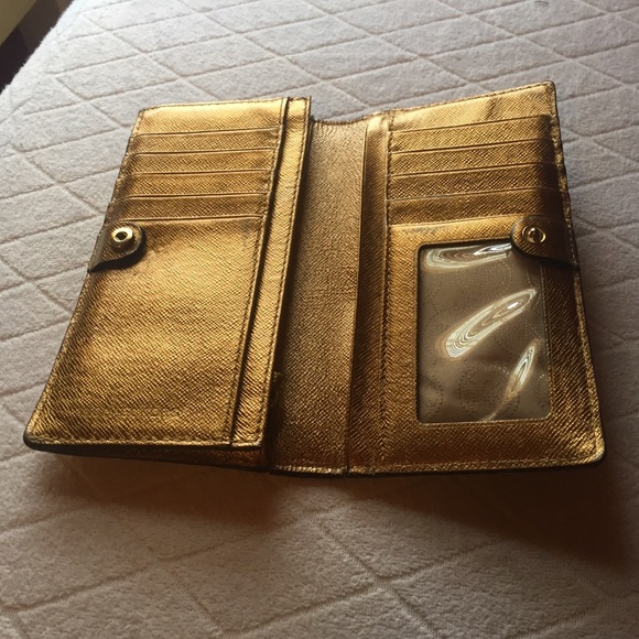 Metallic Gold Michael Kors wallet - Picture 2 of 3
