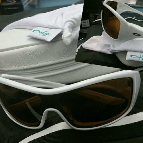 Oakley Forsake polarized sunglasses