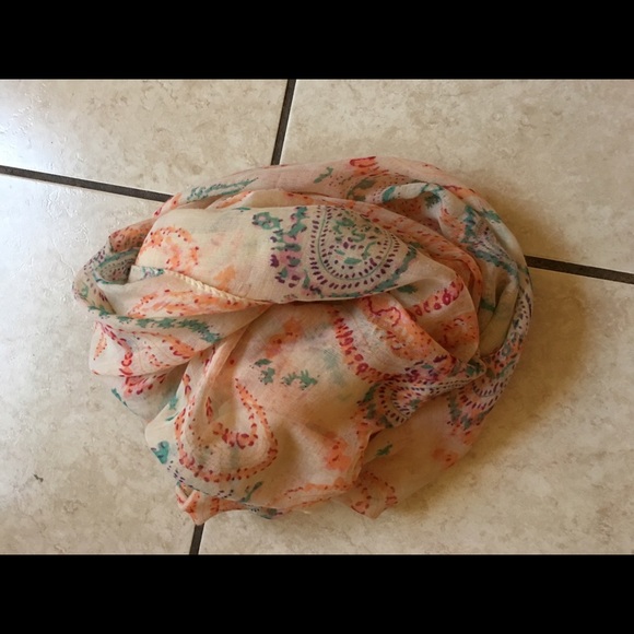 💐🌻🌼Spring scarf🌼🌼🌷 - Picture 2 of 2