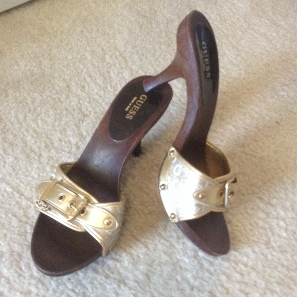 GUESS heels