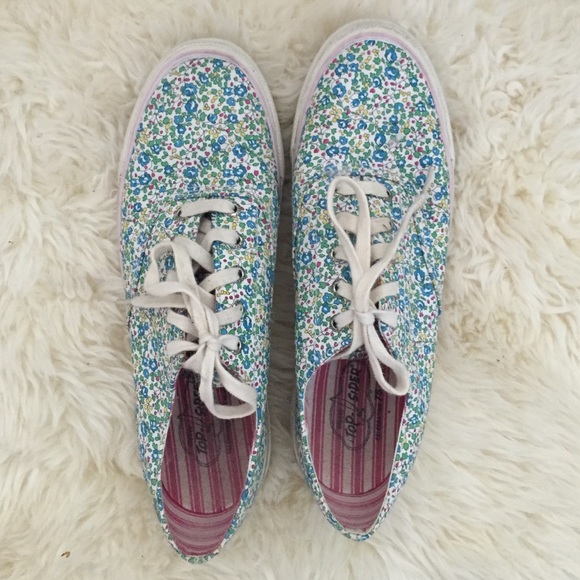Sperry Shoes - Sperry flower sneakers