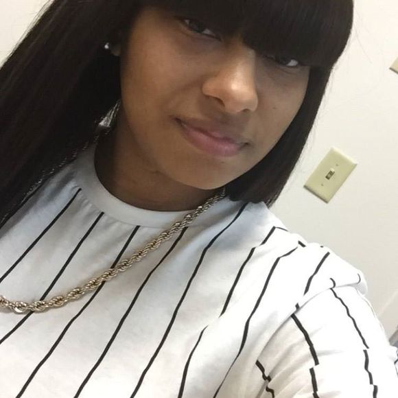 Meet your Posher, Vanessa - Picture 1 of 1