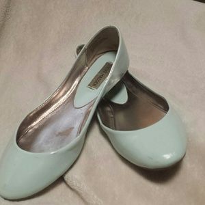 Adorable trendy color