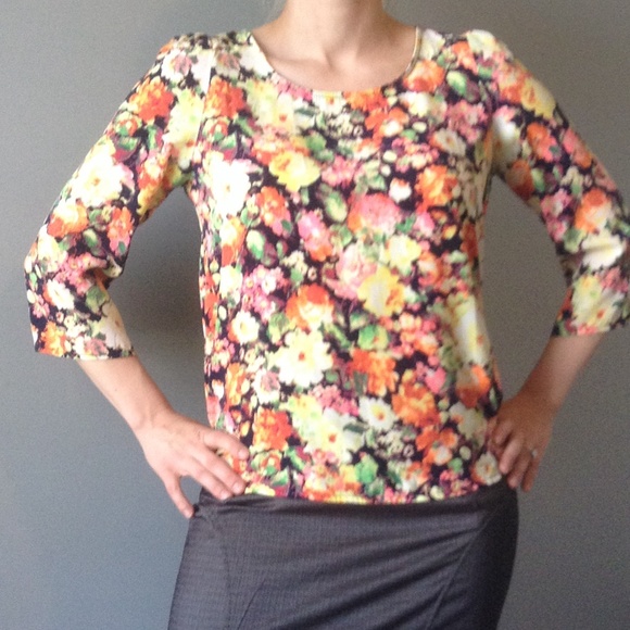 Floral top
