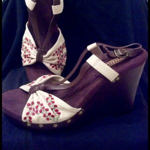 SEYCHELLES 4" PLTFRM "ROCK THE BOAT" SANDALS sz8.5