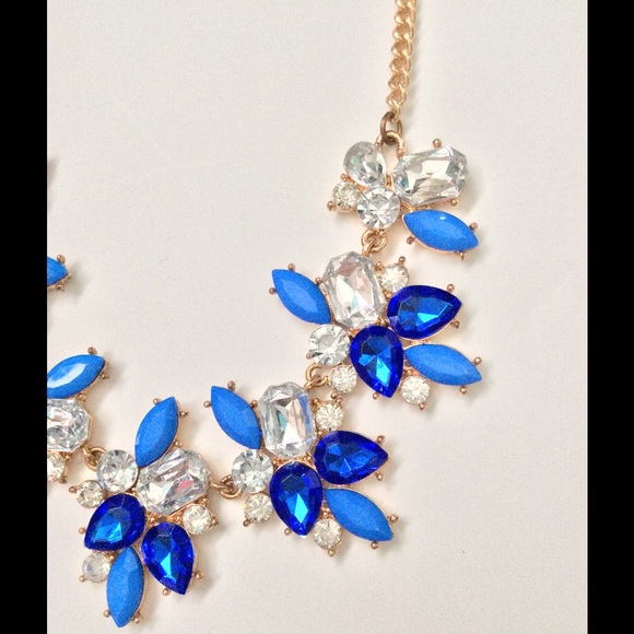 Blue Necklace - Picture 2 of 3