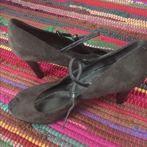 Bandolino gray suede heels.