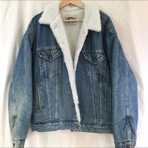 OVERSIZED vintage Levi's denim fur jacket