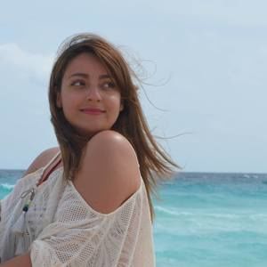 Meet your Posher, Behnoosh