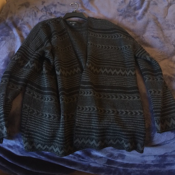 Grey and Black Large Sweater