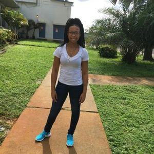 Meet your Posher, Queenesther