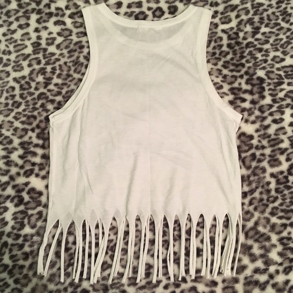 ❌SOLD in bundle! White fringe tank top - Picture 3 of 3