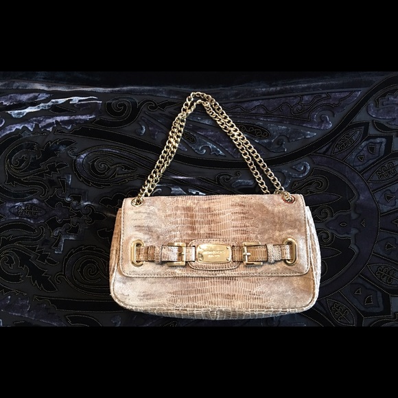 Lovely Michael Kors small bag-NWOT! Beautiful!