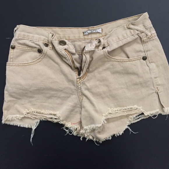 Free People Shorts - Picture 2 of 4
