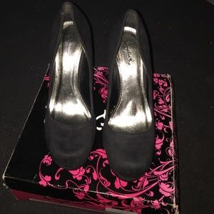 Black suede heels