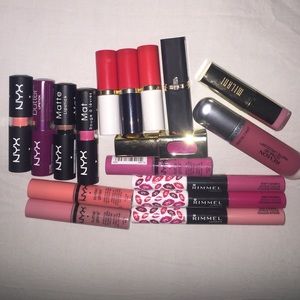 HUGE LIPSTICK / LIPGLOSS LOT