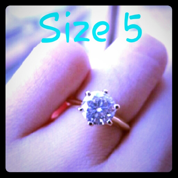 Size 5/ 1 CTW Tiffany style six prong setting ring