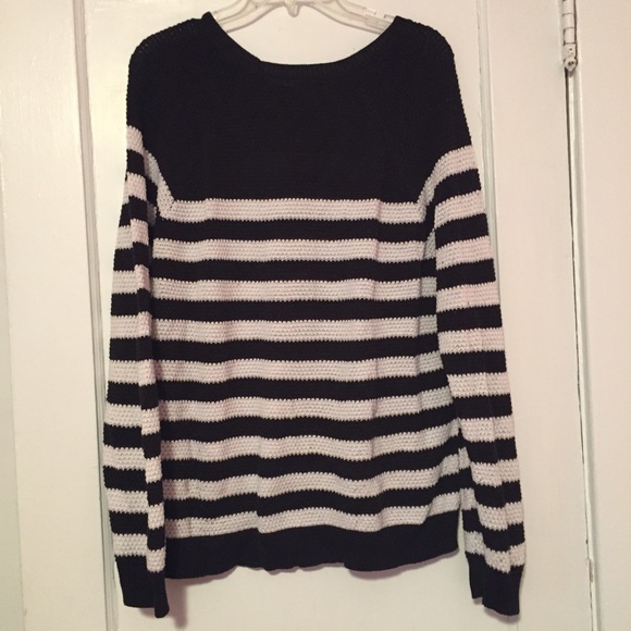 SOLD-ON Black & White Knit Sweater - Picture 4 of 4