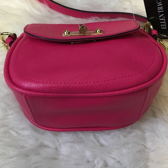 Small Saddle Bag in Magenta - Picture 4 of 5