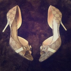 ❗️MUST GO❗️Perfect Condition Gucci Pumps