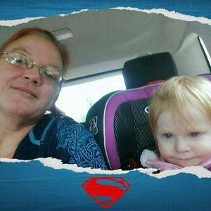 Meet your Posher, Connie