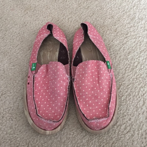 polka dot sanuks