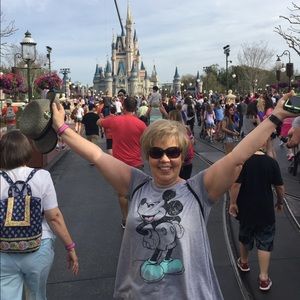 Meet your Posher, Pam