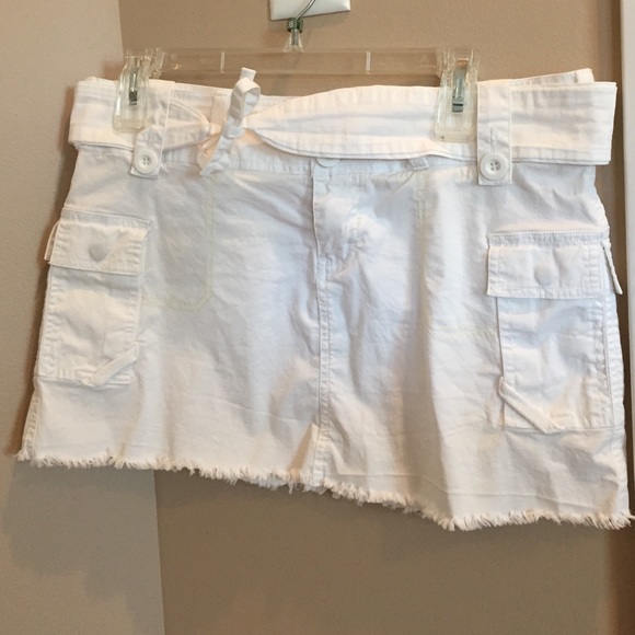 💥 Buffalo White Skirt