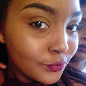 Meet your Posher, Derrienne