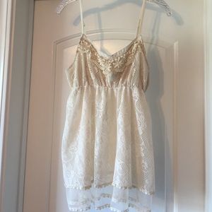 Cream Lace top! ✨