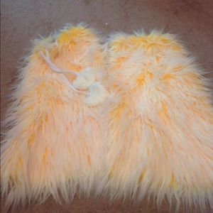 Rave yellow fluffies