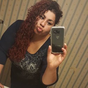 Meet your Posher, Janel