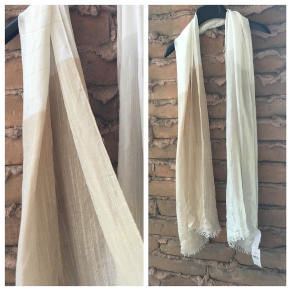 Loft Scarf - Picture 3 of 4