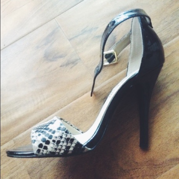 Cathy Jean sandals