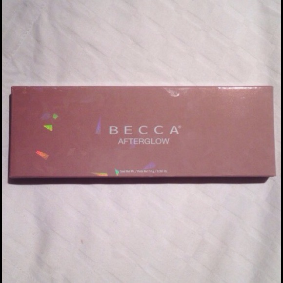 ✖️sold✖️Becca afterglow palette - Picture 2 of 3