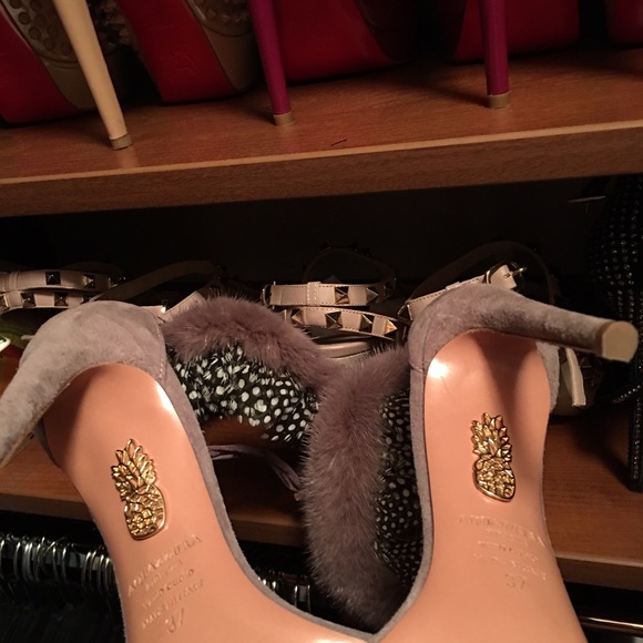 BNIB Aquazzura chinchilla fur and suede heels 37 - Picture 2 of 3