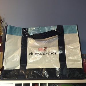 Giant vineyard vines bag