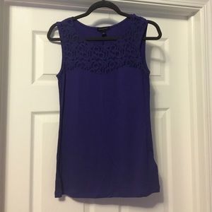 Comfortable sleeveless tank top