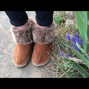 Faux fur slipper booties