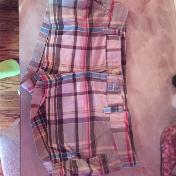 Plaid hollister shorts