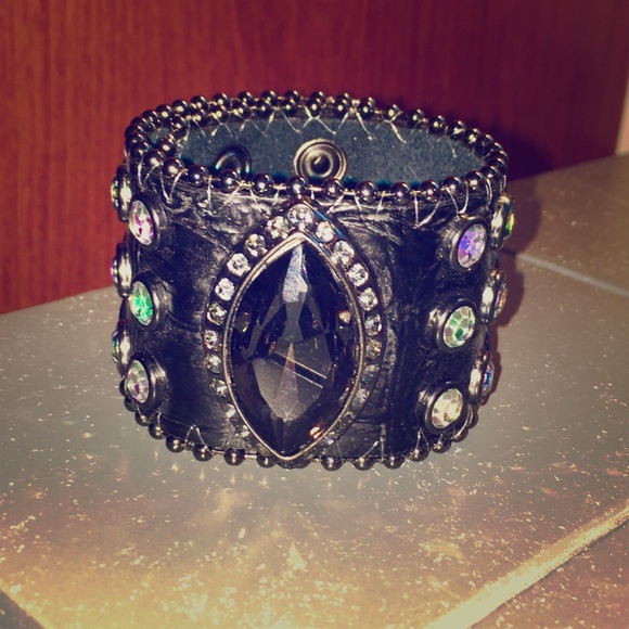 Black Crystal & Rhinestone Bracelet