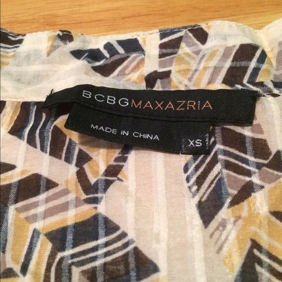 BCBG top - Picture 2 of 3