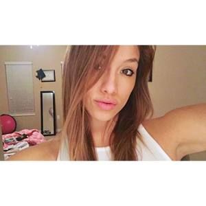 Meet your Posher, Rosalin