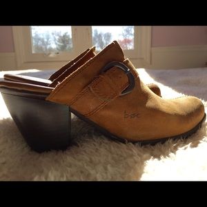 🔥SALE⚡️Shoes 2/$10 or 3/$12!!!!